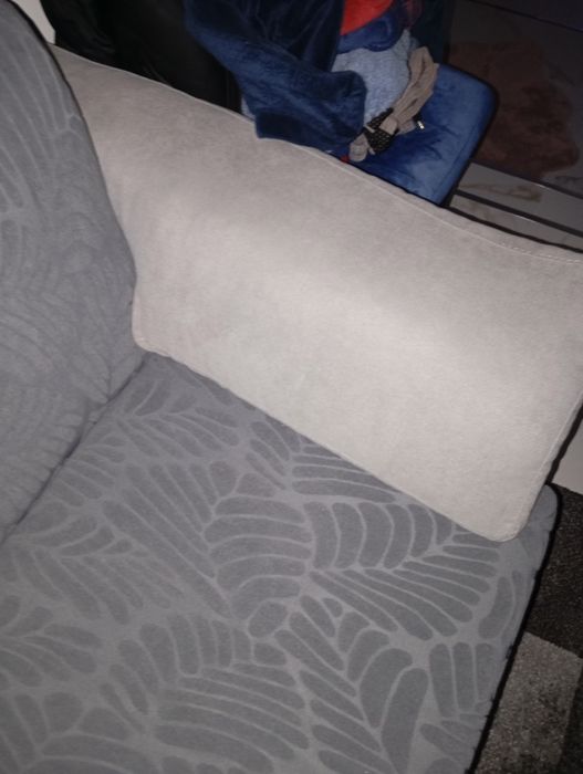 Vendo sofá está como novo