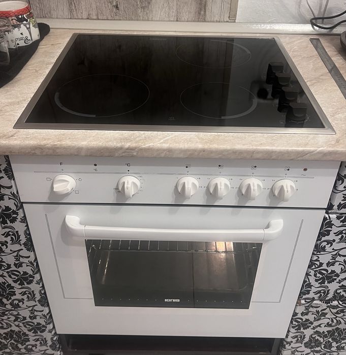 Продам електричну духовку IGNIS