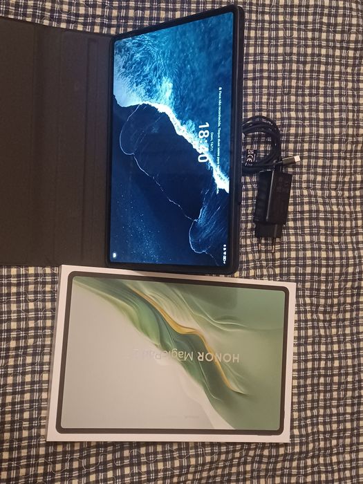 Tablet Honor Magic Pad 2 • 12GB/256GB • Como Novo • Com Capa + Películ