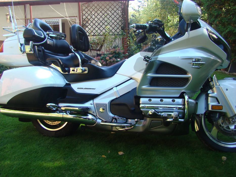 Honda GL Honda GL 1800 2012 r. zadbany[perełka]