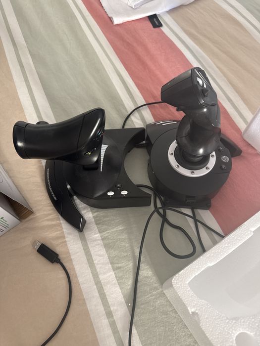 Thrustmaster T.Flight Hotas One – Xbox e PC | Como Novo