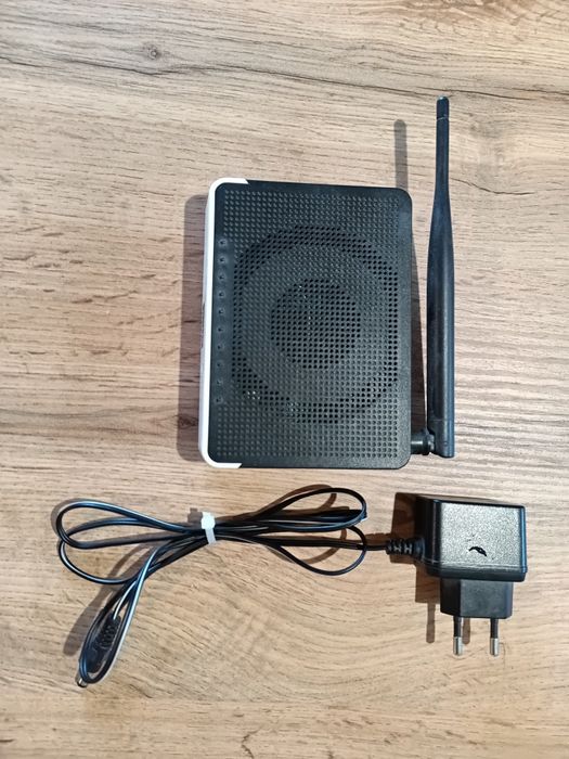 Абонентский терминал  Fora , роутер модем  Netis .