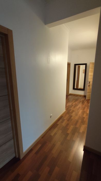 Alugo quarto equipado