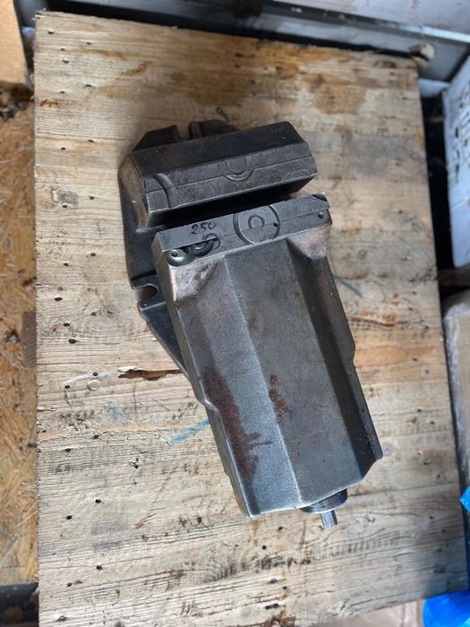 Imadło maszynowe Bison 200mm