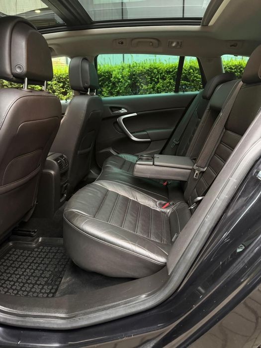 Opel Insignia Sports Tourer 2.0 CDTI • szyberdach