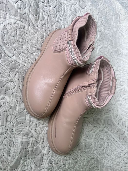 Дитяче взуття дівчинка