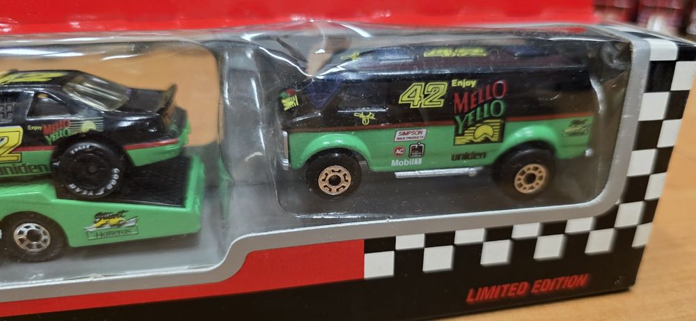 Matchbox Team Convoy z 1992r Mello Yello