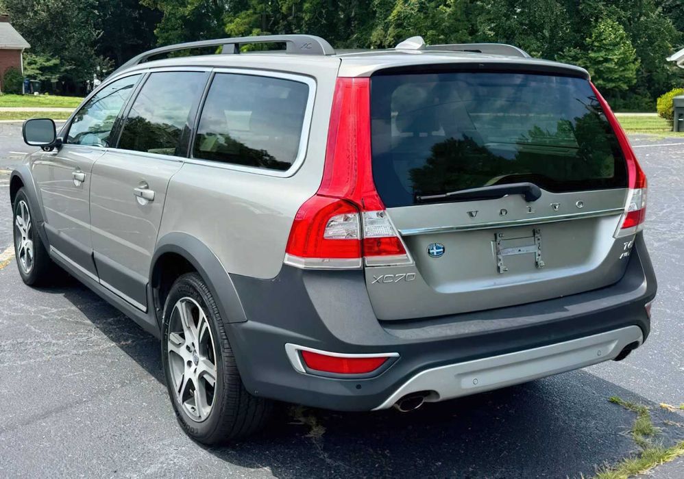 Volvo XC70 T6      2015
