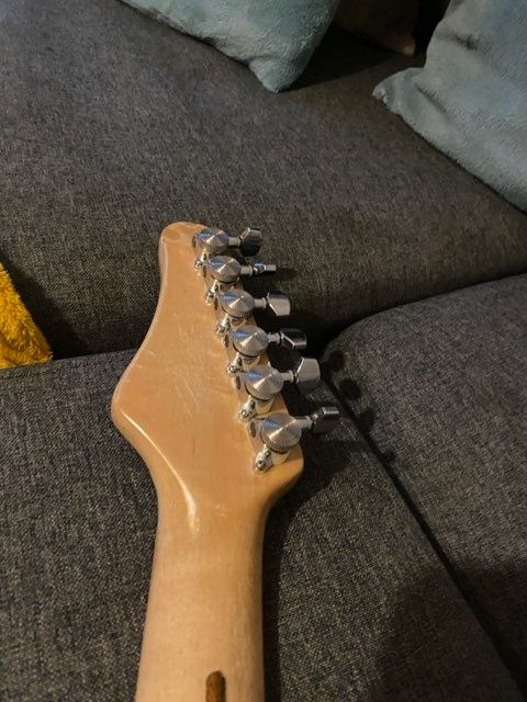 Gitara stratocaster Washburn