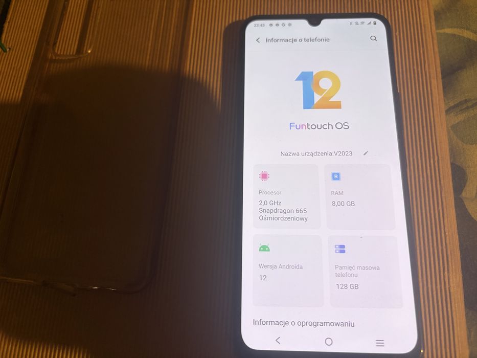 Vivo v2023 8gb ram 128gb pamieci