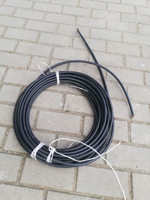 Kabel telefoniczny