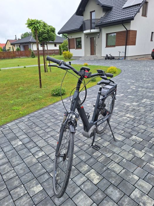 Rower elektryczny Cube Travel PRO