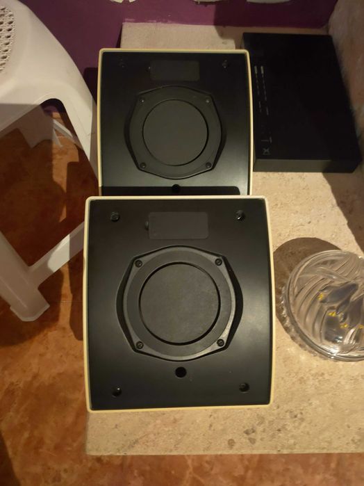Vendo material audio e video , q acoustic , jvc , egreat..