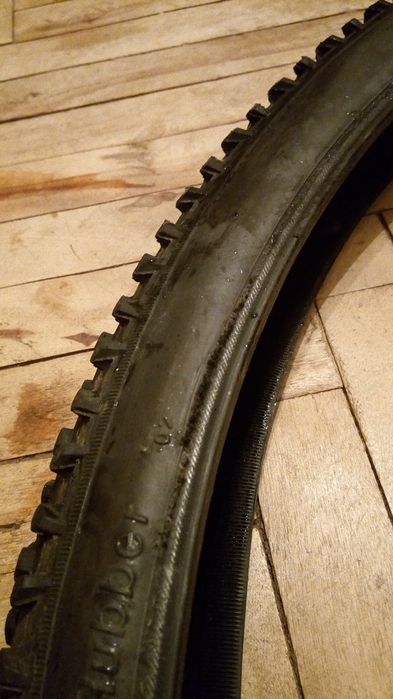 Шини 29", 700x35