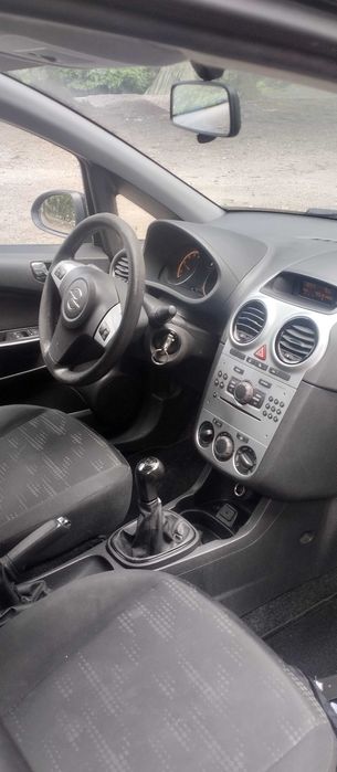 Opel corsa hatchback