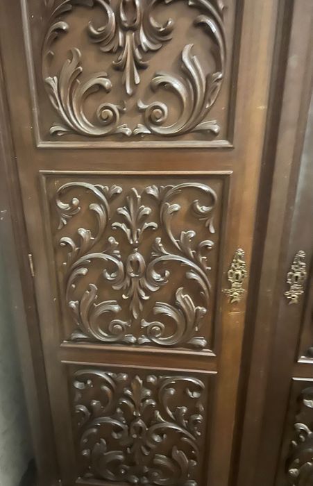 Roupeiro vintage, bom preço, negociável