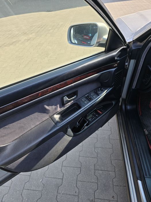 AUDI A8 D2 4.2 V8