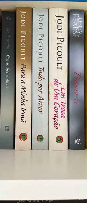 Livros até 9€: Dan Brown, young adult, Chagas Freitas, Diogo Faro...