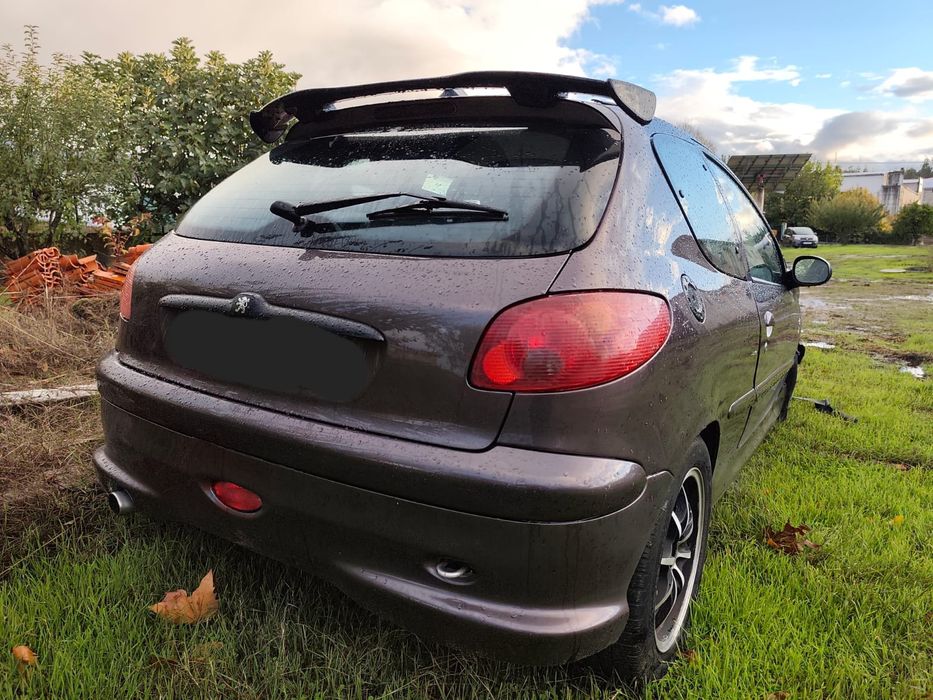 Peugeot 206 Gti 1.6 16v ano 2003 para peças todo o material disponivel