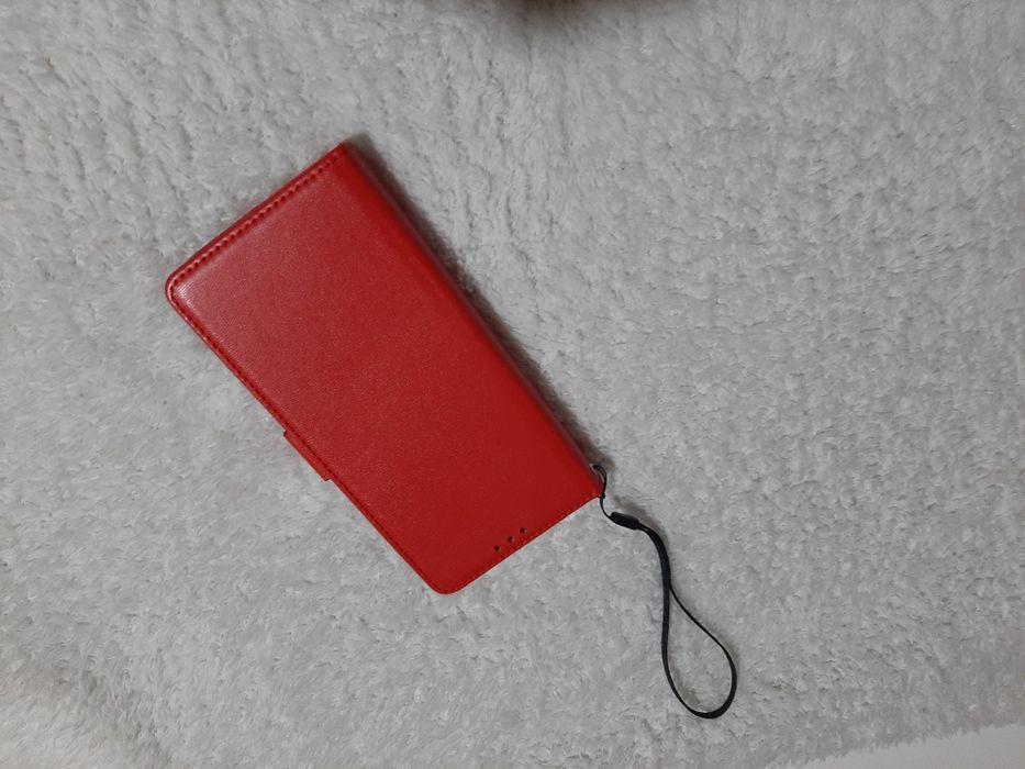 Etui zamykane nowe