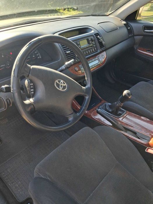 TOYOTA CAMRY fajny stan , super moc 2.4