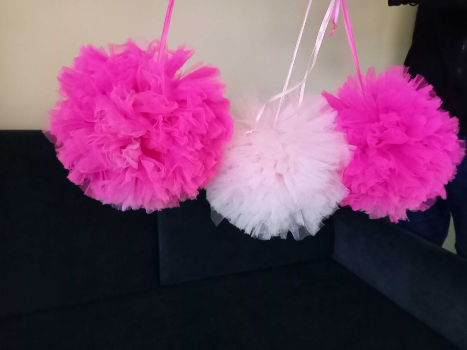 Piękne 3 duże pompony tiulowe - cena za całość
