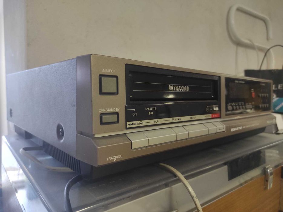 Gravador Sanyo Betacord VTC-NX15