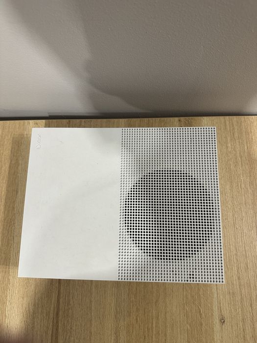 Xbox one s  1tb
