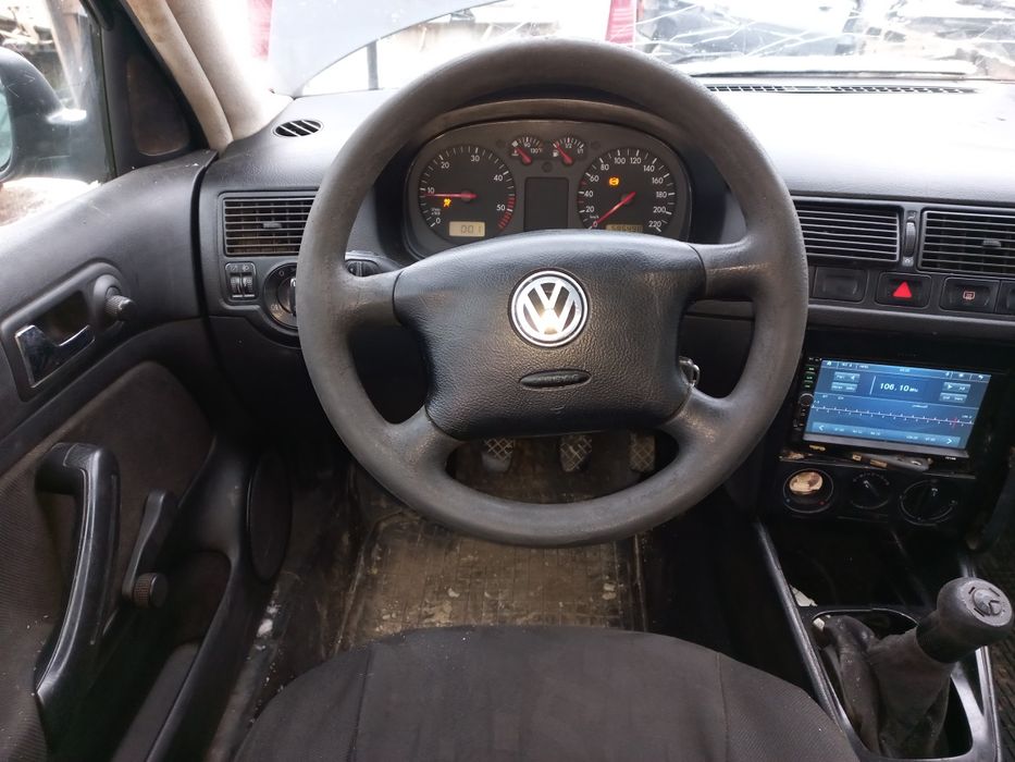 Volkswagen Golf 4 по запчастинах розбірка