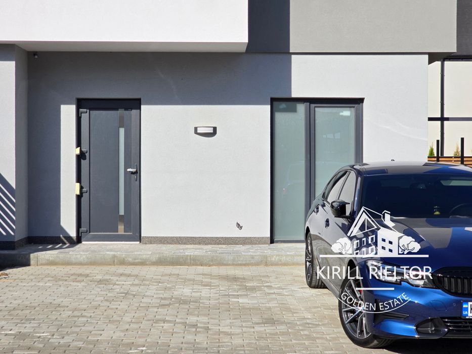 Продается современный дуплекс рядом с озером в городке "Золотые Ключи"