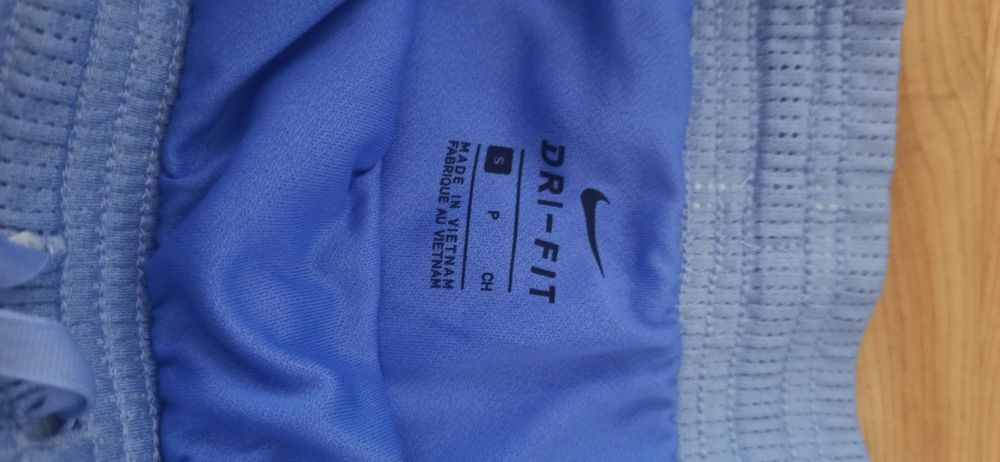 Spodenki NIKE rozm. S