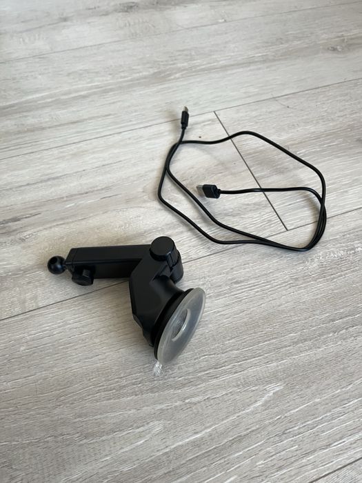 Продам тримач для телефона в автомобіль з бездротовою зарядкою Gelius