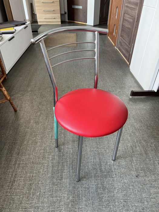 Стільці, РОЗПРОДАЖ, по 1 шт