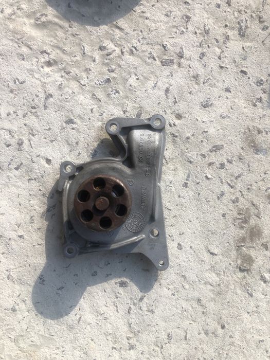 Помпа рено меган 3