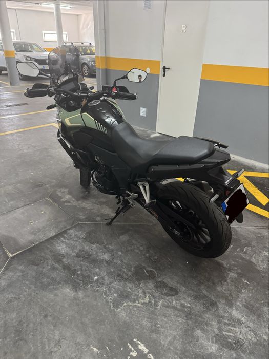 Honda CB500X 2022