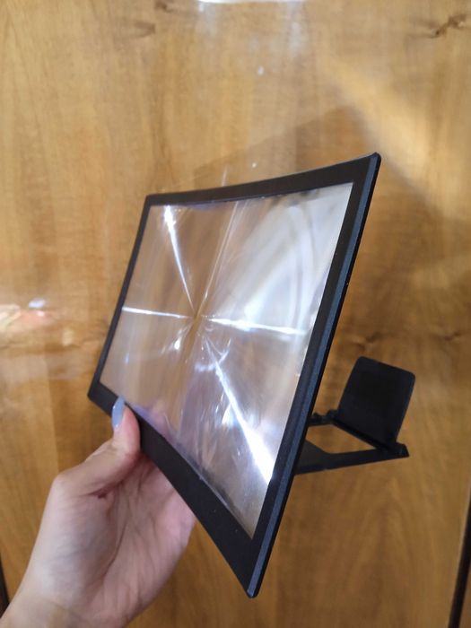 Збільшувач для телефону