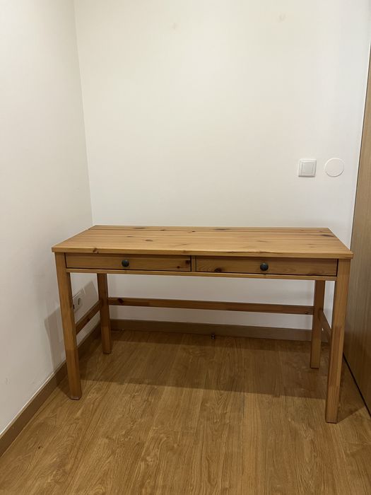Secretaria IKEA pinho