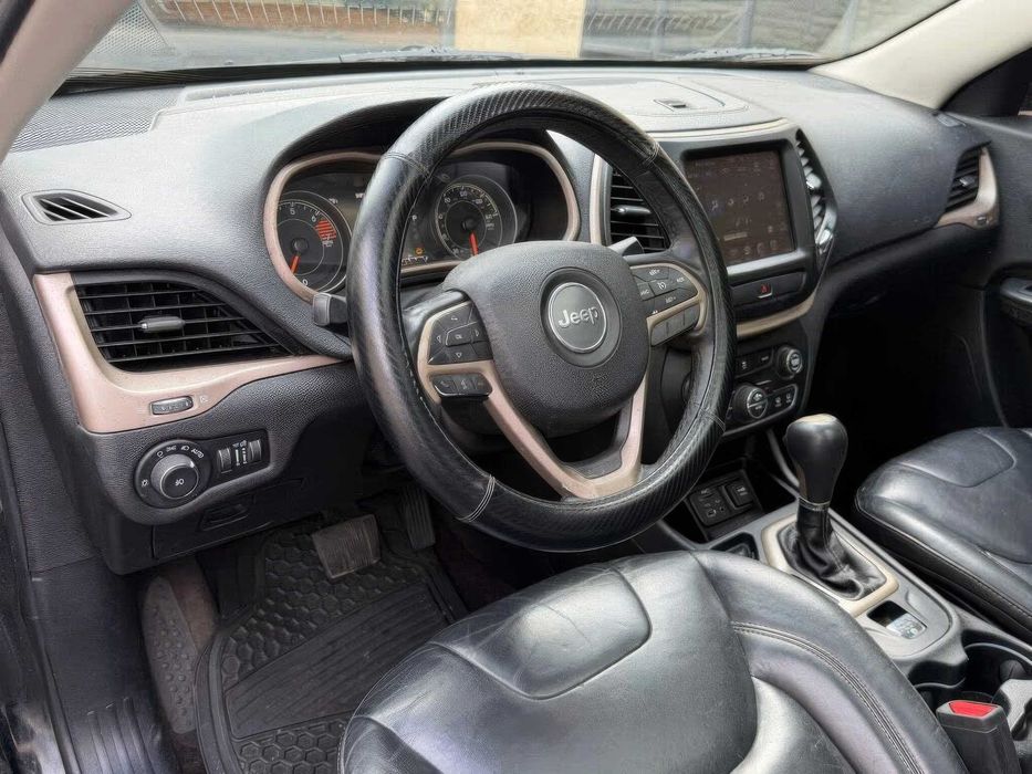 Jeep Cherokee Limited      2017