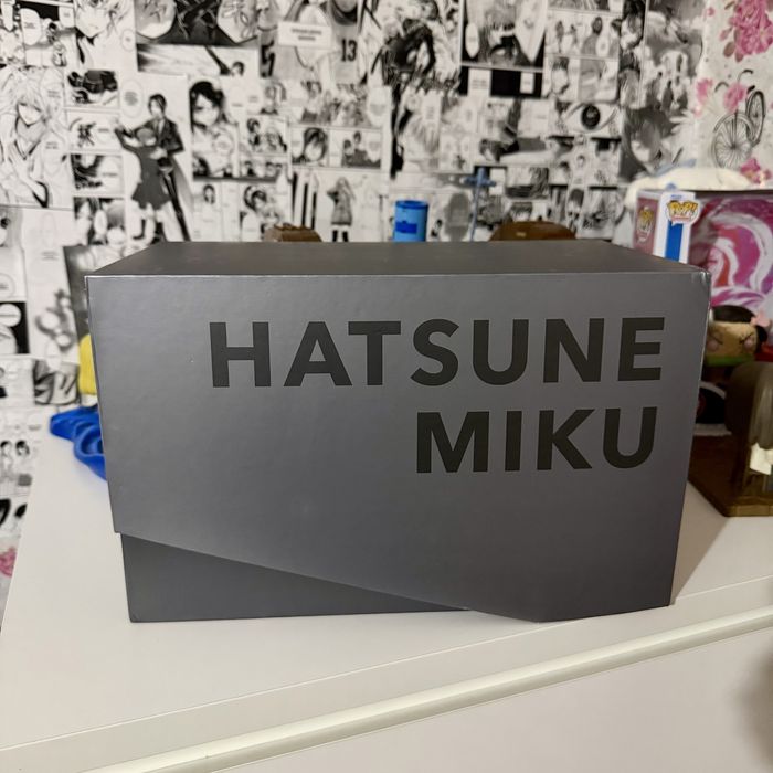 Набір Навушники Hatsune Miku Yowu Limited Edition + RGB підставка