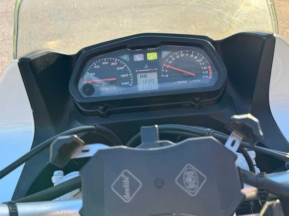 moto varadero 125