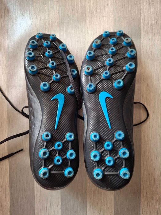 Chuteiras Nike 42