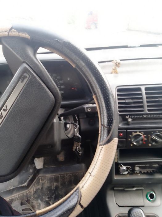 Продам автівку 2111