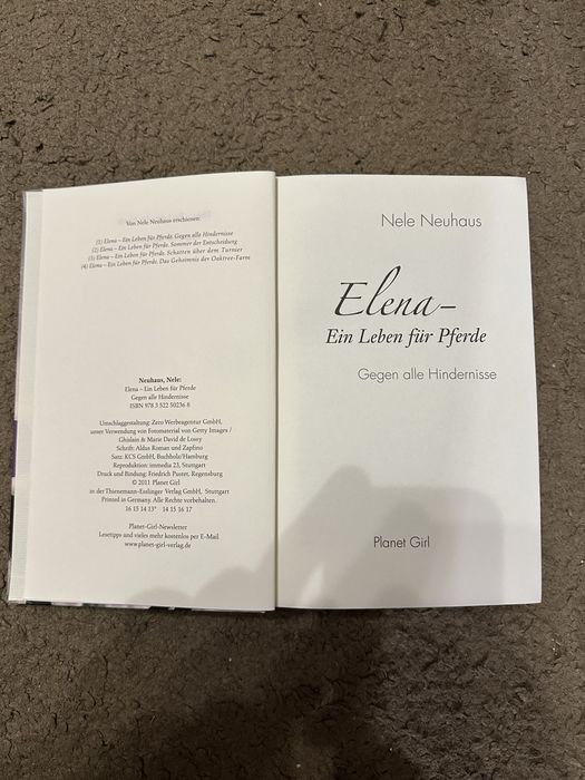 Книга німецькою "Elena – Ein Leben für Pferde" Nele Neuhaus