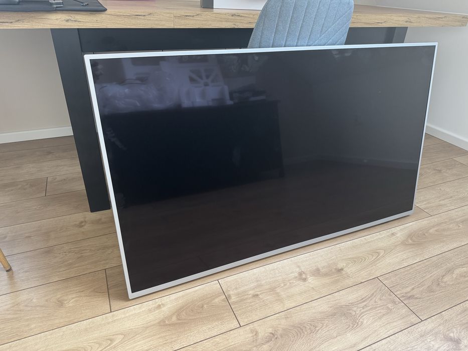 Telewizor LED 55 cali Philips Ambilight 3 stronny 55pus7334