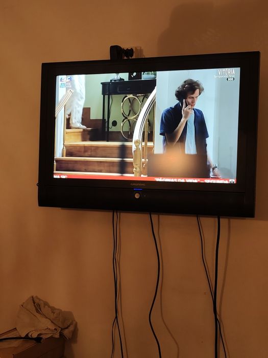 Vendo TV Grundig LCD 32" 80cm