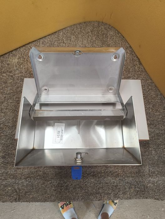 Pojemnik na ręczniki papierowe MERIDA