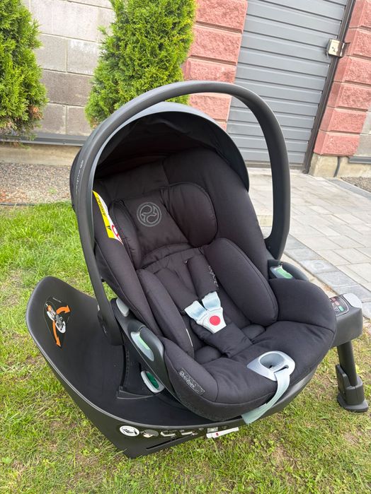 Автокрісло Cybex Cloud T