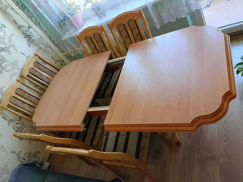 Stół i 6 krzeseł