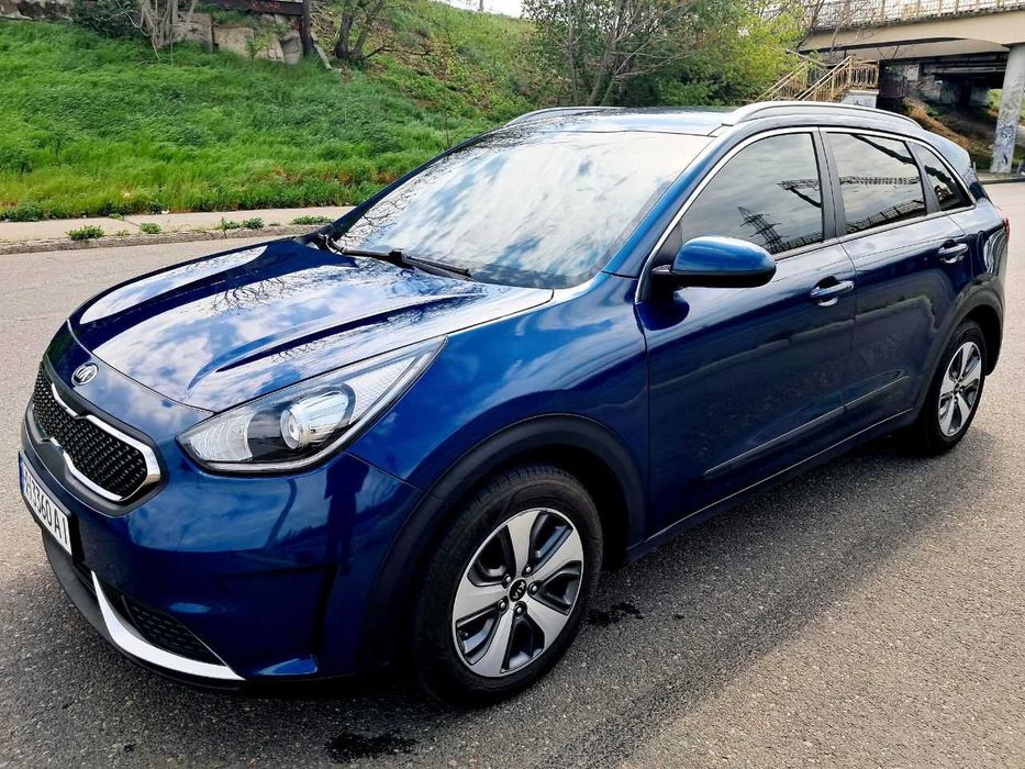 Kia Niro гибрид 1.6