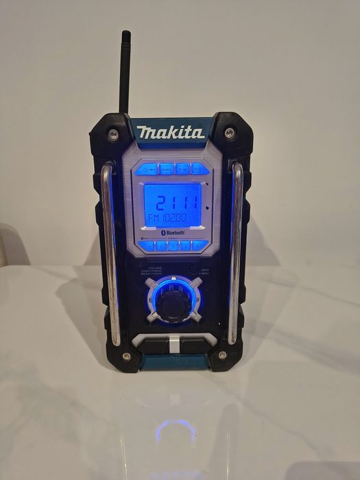 Radio budowlane Makita DMR 108 + zasilacz, Bluetooth